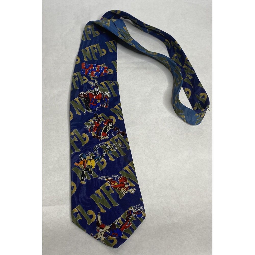 Vintage NFL 1993 Official Looney Tunes Surrey Neck Tie Bugs Wiley‎ Taz Daffy Sam